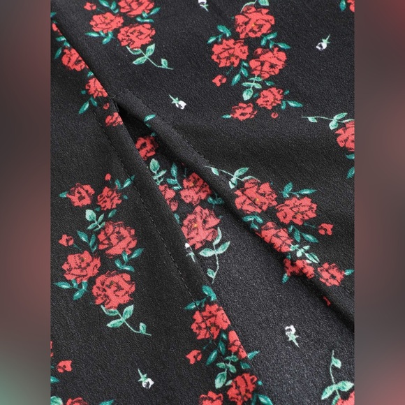 Cider NYAR'S FLORAL SWEETHEART SPLIT MIDI DRESS - Picture 10 of 16